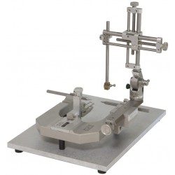 SISTEMA MOTORIZADO DE ESTEREOTAXIS “NEUROSTAR” PARA PEQUEÑOS ANIMALES MOD. “900SD”